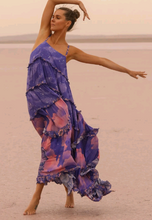 Load image into Gallery viewer, Star floral print，Bohemian sundresses，Boho maxi dress
